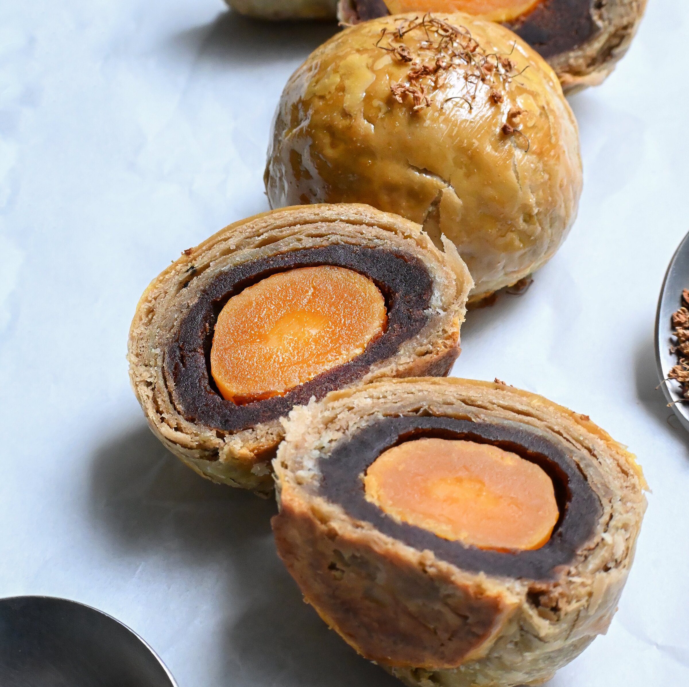 EZ Osmanthus Moon Festival Pastry