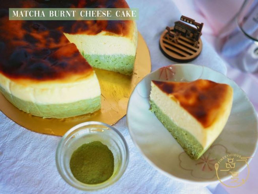 Matcha Burnt Cheesecake