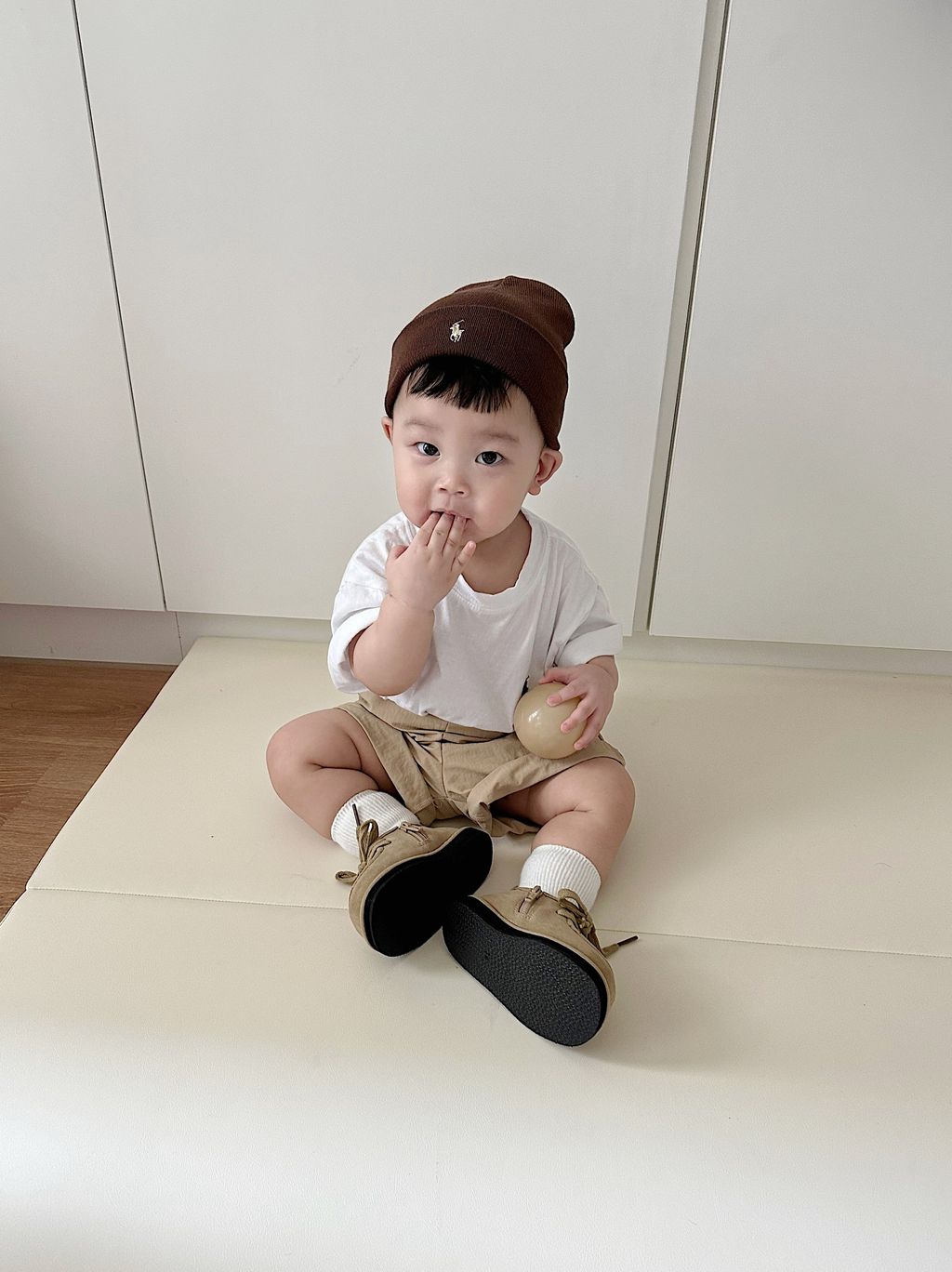 F089FD69-4A19-4721-835C-A0427BC2E07B