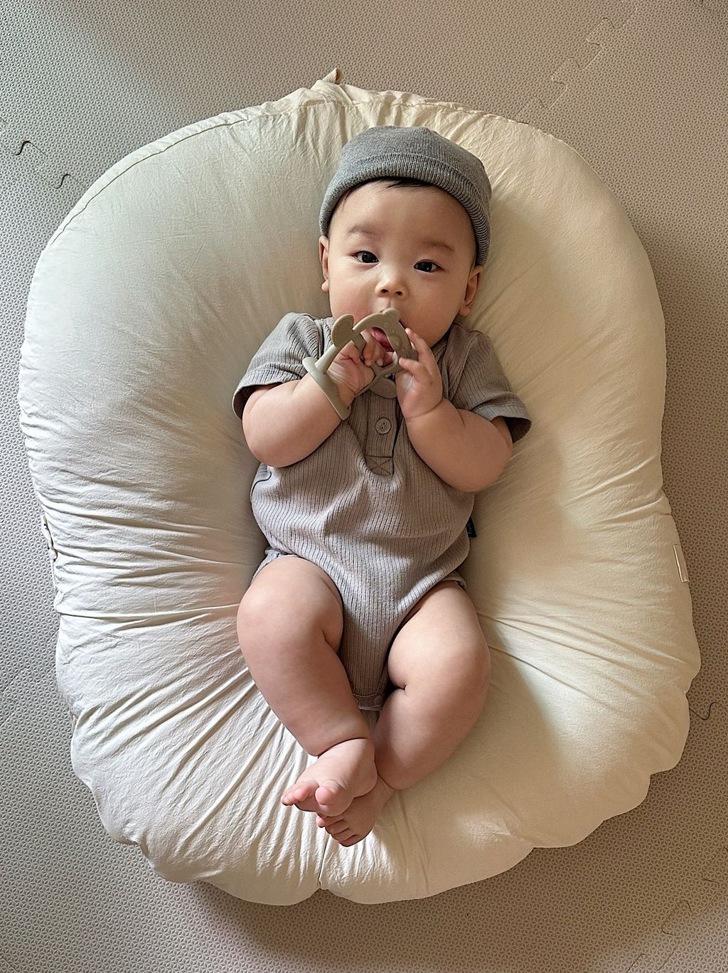 B0AA87EA-6C7B-429C-A4D9-93D9F546BDF6