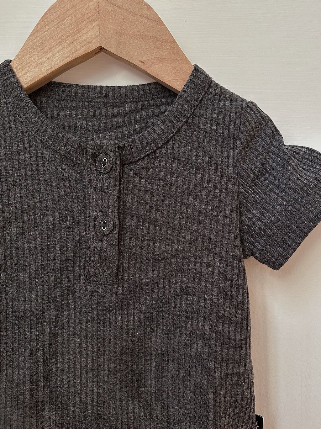 3C3B0AE7-70E7-4B2B-9CA0-7E24D055F904