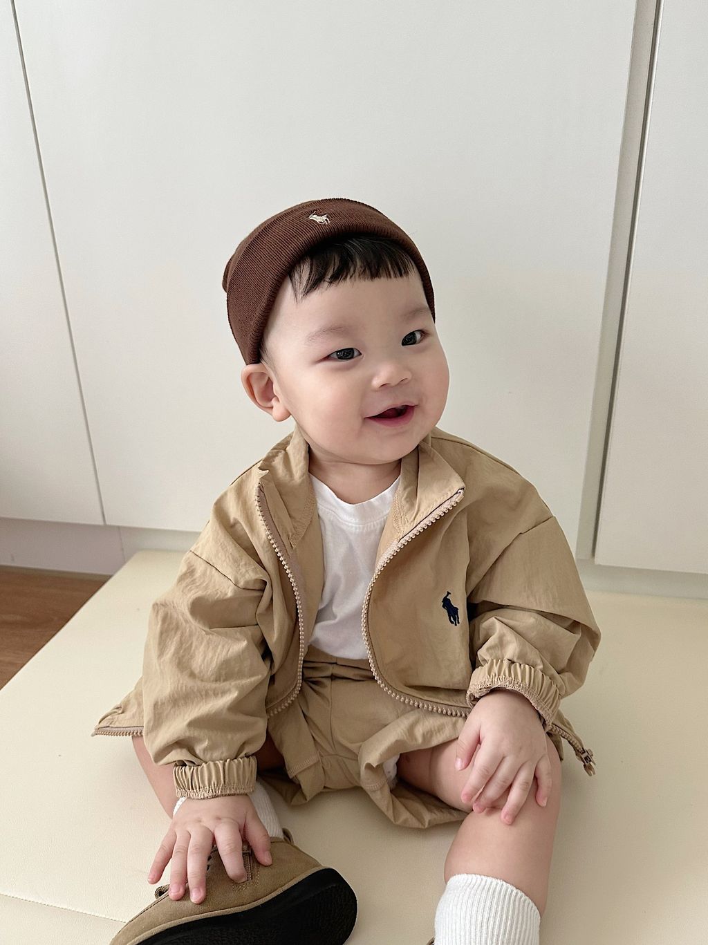 0148F7DC-89BB-423E-919C-5E83D12150F0