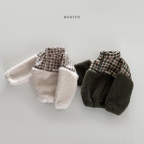 19fb9f4e5f2bc74c408c4a473f222354