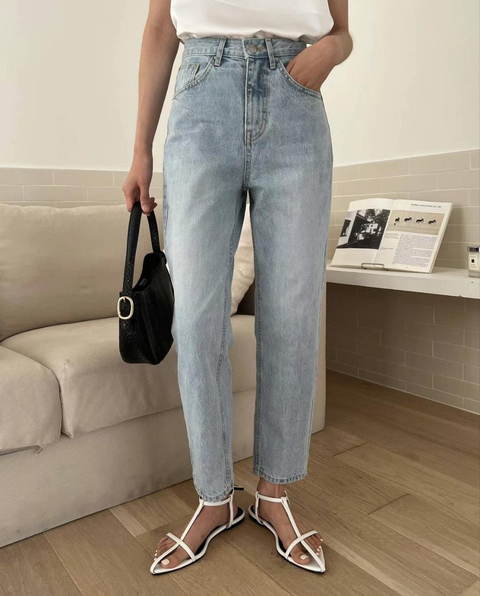 Ankle length jeans