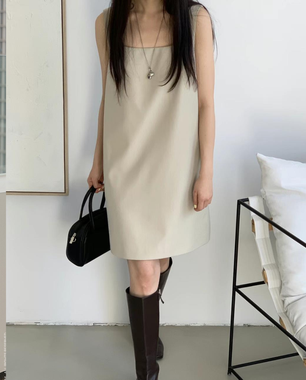 sleeveless short dress