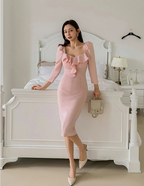 DRESS
