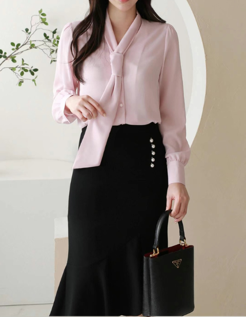 BLOUSE