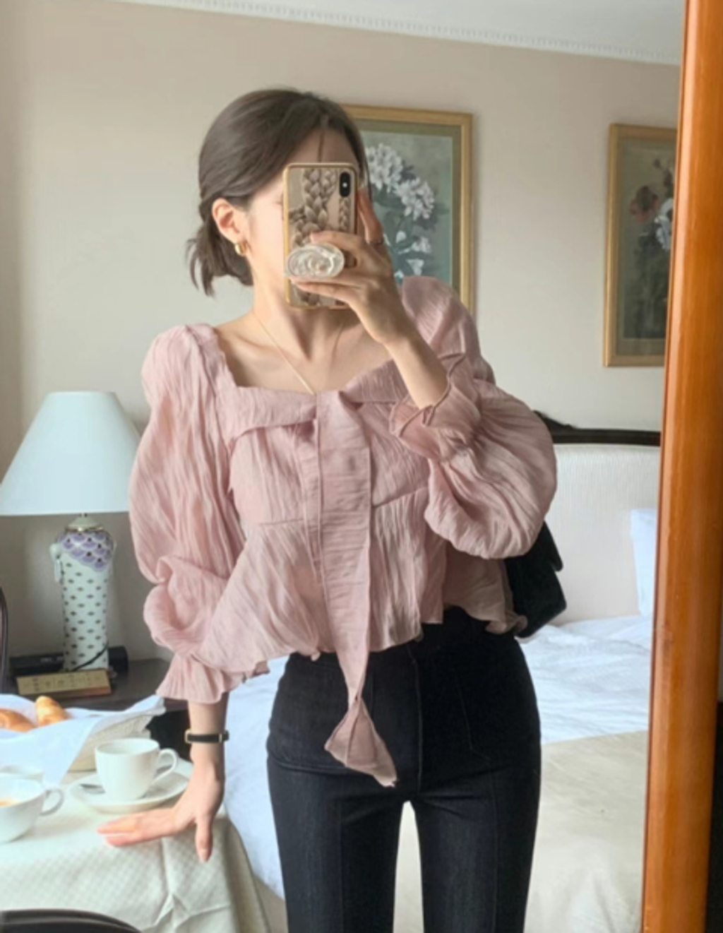 BLOUSE