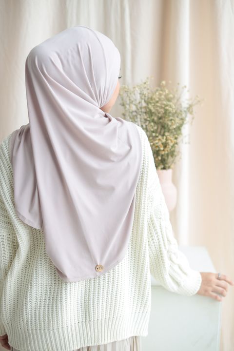 Aisya in Bunga (2).JPG