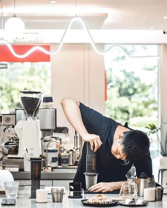 | 2f+ Coffee Roastery