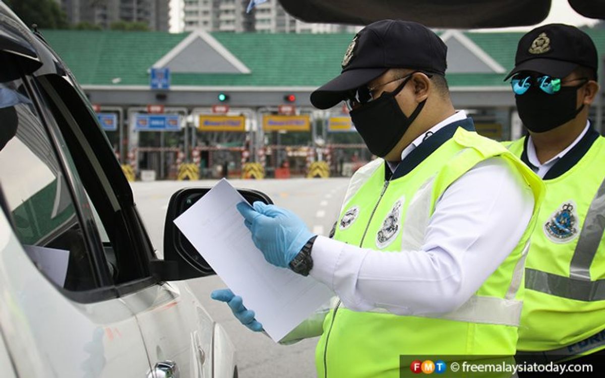 40 held for travelling between districts, states without approval