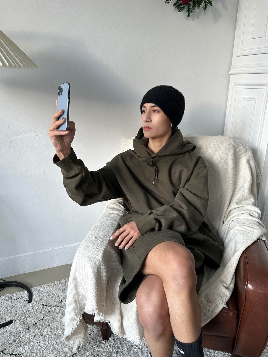 Facetune_28-12-2022-02-55-57