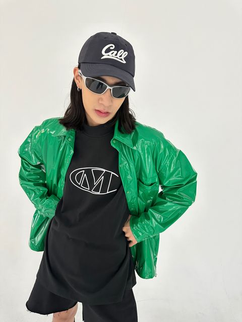 Facetune_29-03-2023-02-00-26