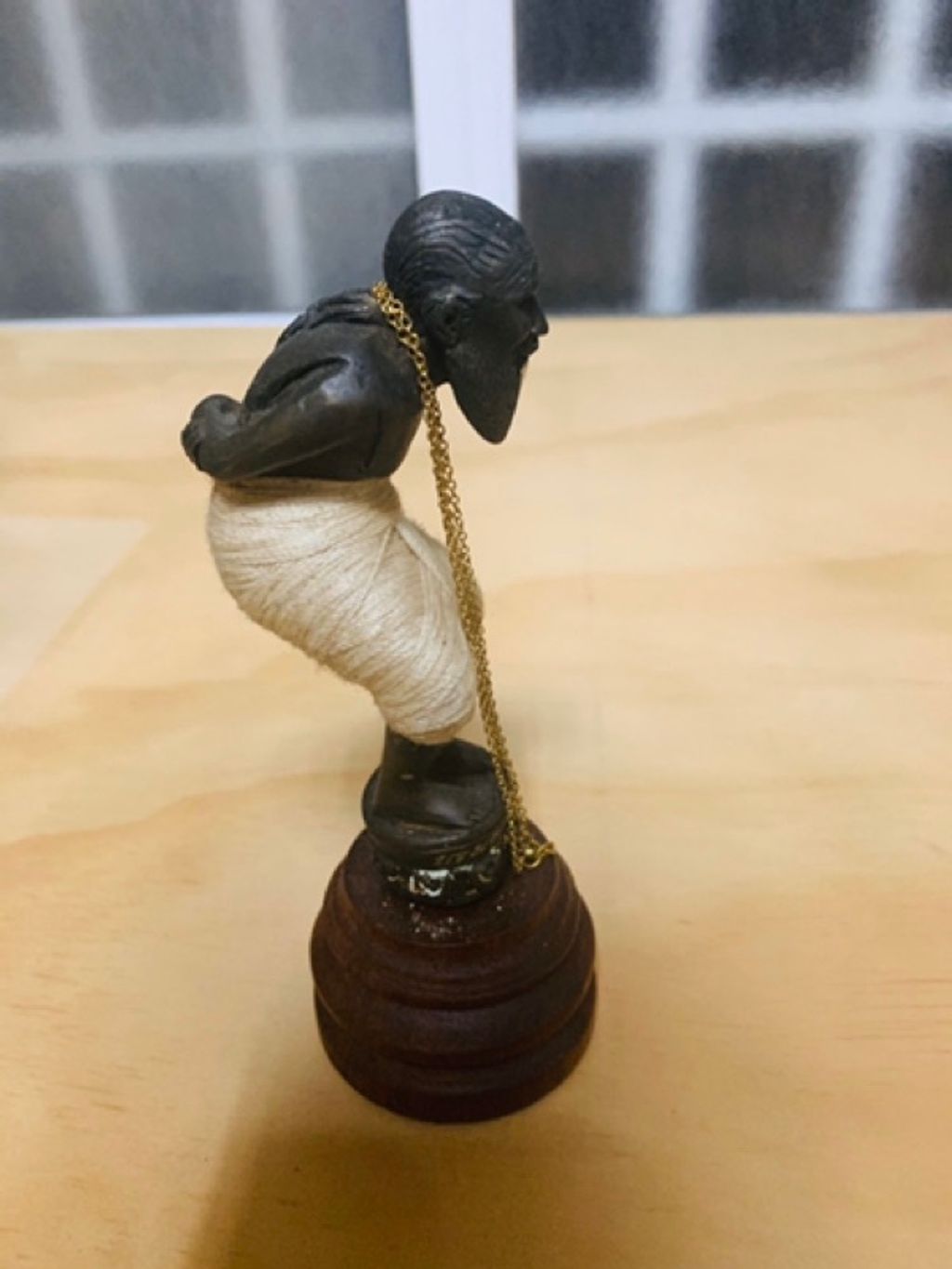 龍婆蓋魂魄勇供奉型 年份 佛歷2556 開光師傅 龍婆蓋及泰南5位高僧 材料 底部塞入聖粉及符管 永不調謝的花