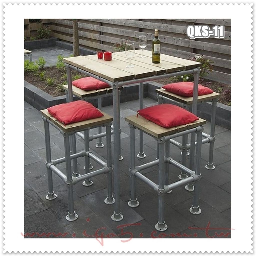 QKS-11 High_table_and_stool1.jpg