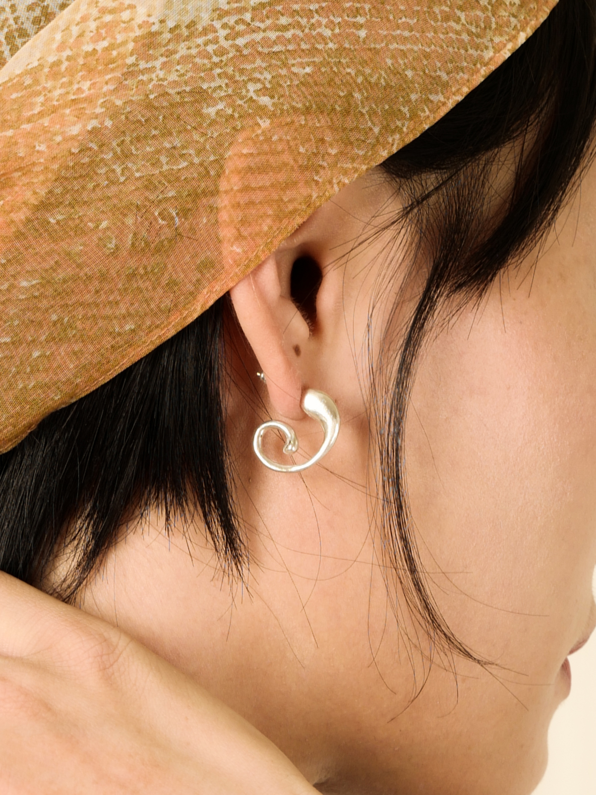 drip vortex earring
