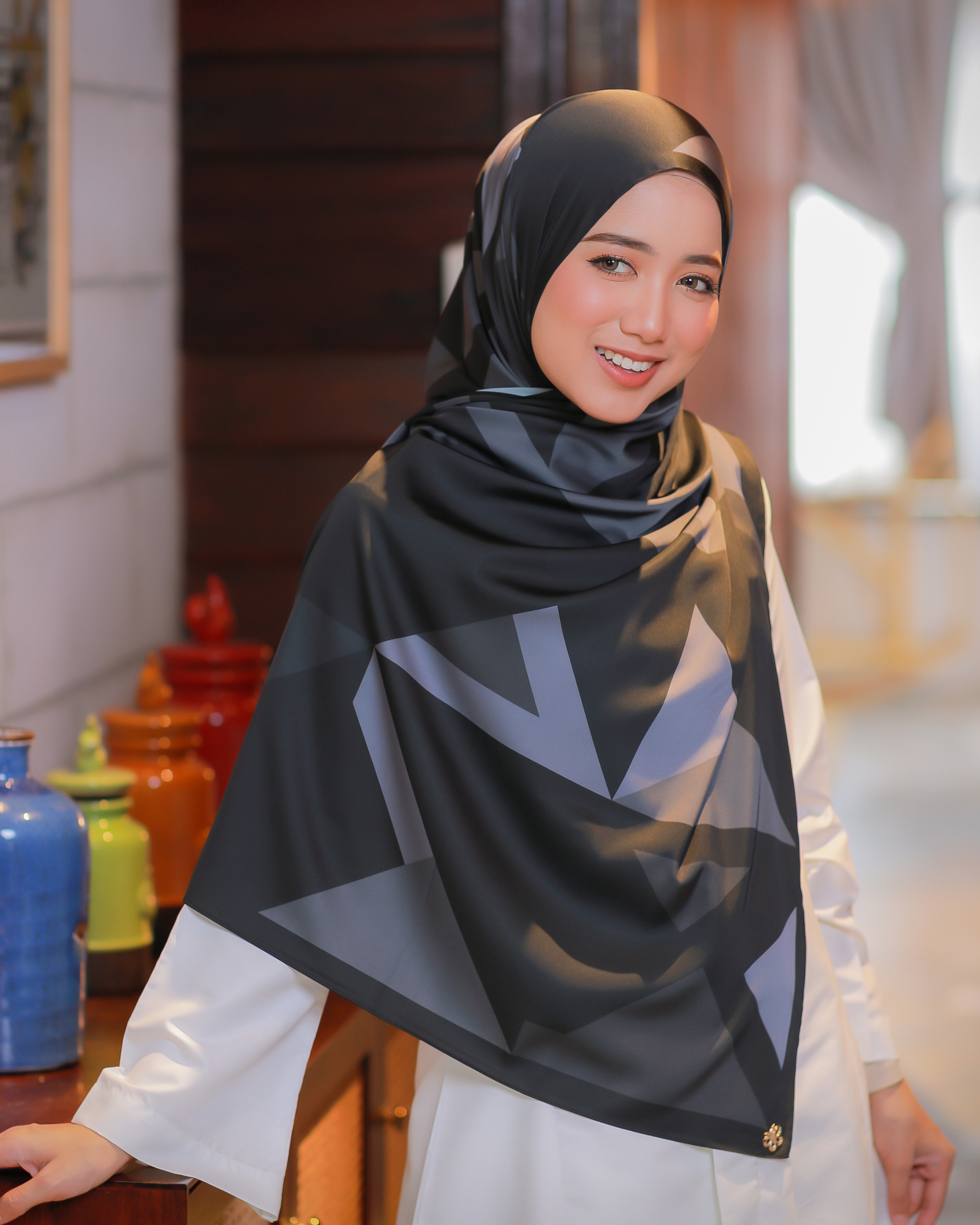 BLACK-2.jpg