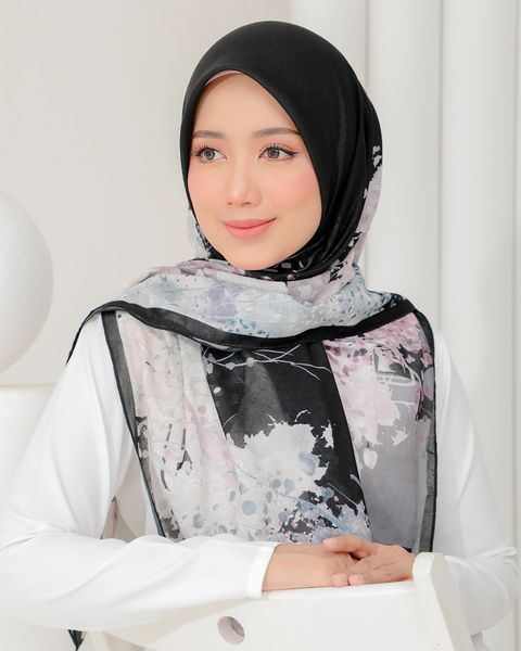 RESTOCK-BLOSSOMS-IN-LONDON-DUCHESS-2.jpg