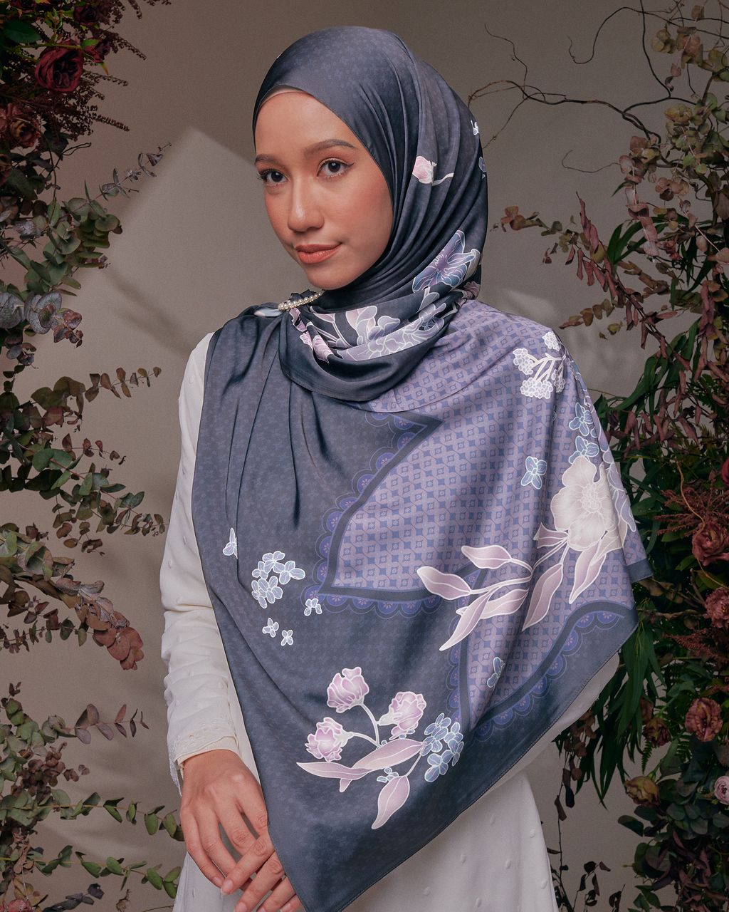 NOSTALGIA-RAYA_SHAWL-SATIN_CEMPAKA-TANJUNG-2