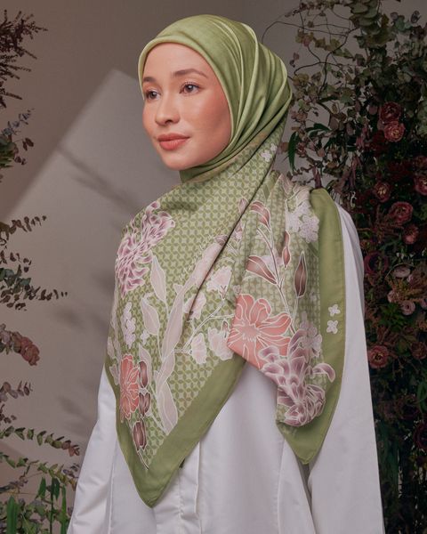 NOSTALGIA-RAYA_SQUARE-SATIN_BUNGA-BULUH-2