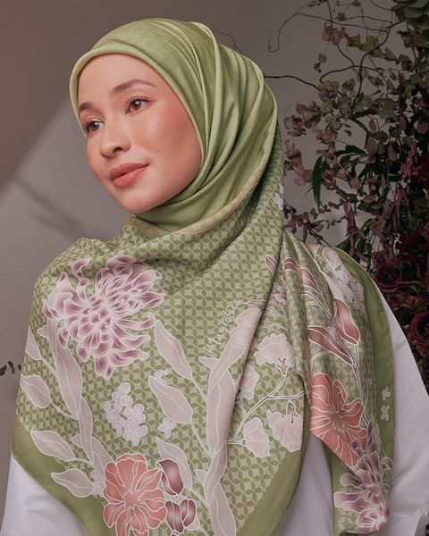 NOSTALGIA-RAYA_SQUARE-SATIN_BUNGA-BULUH-3
