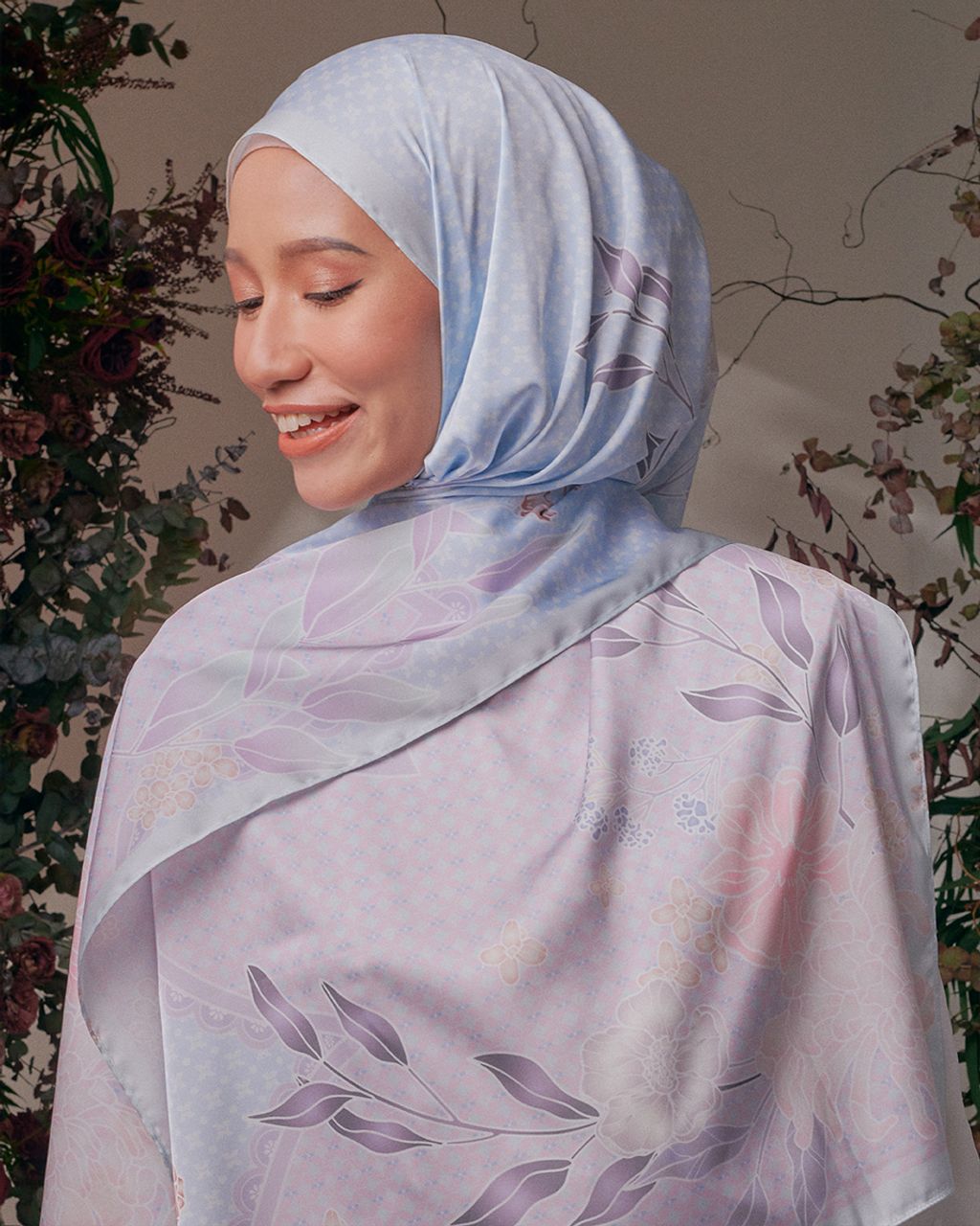 NOSTALGIA-RAYA_SHAWL-SATIN_KAWUNG-3