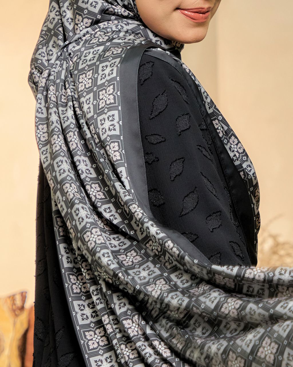 8TH-ANNIVERSARY-MAERAYA_WEBSITE-SHAWL-SATIN-INK-3