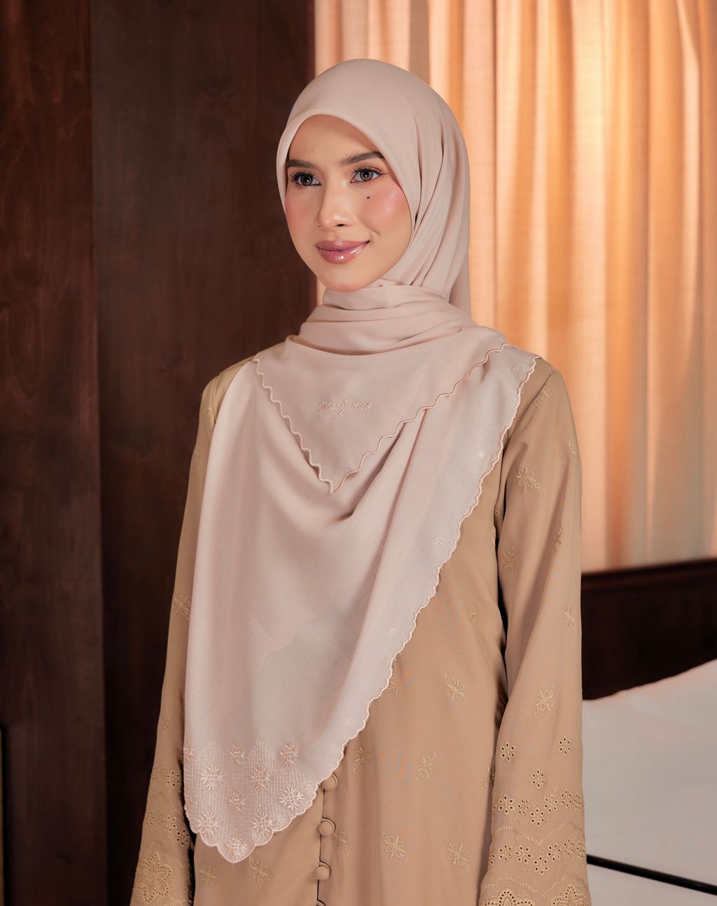 tudung-bawal-labuh-maejestica-nude-sand2