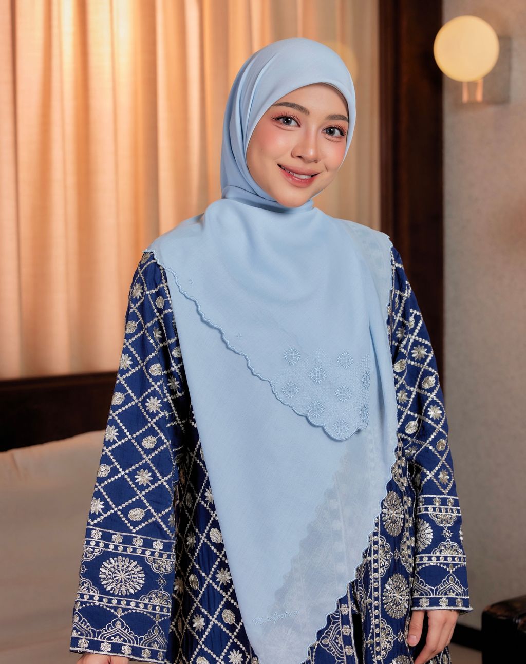 tudung-bawal-labuh-maejestica-powder-blue