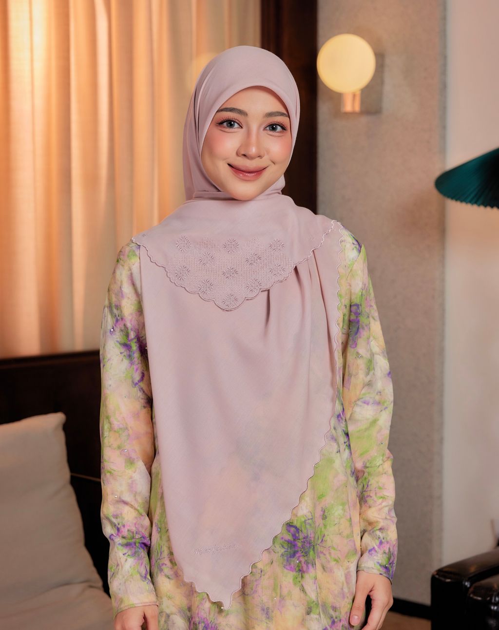 tudung-bawal-labuh-maejestica-soft-pink