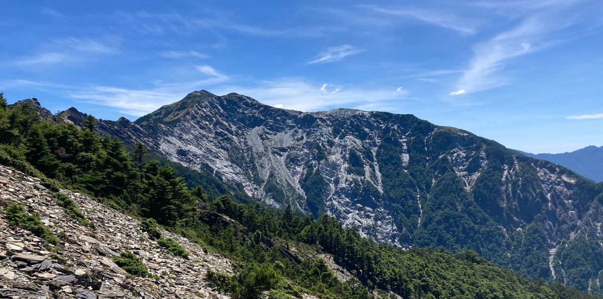 周末輕旅行百岳路線－南橫三星