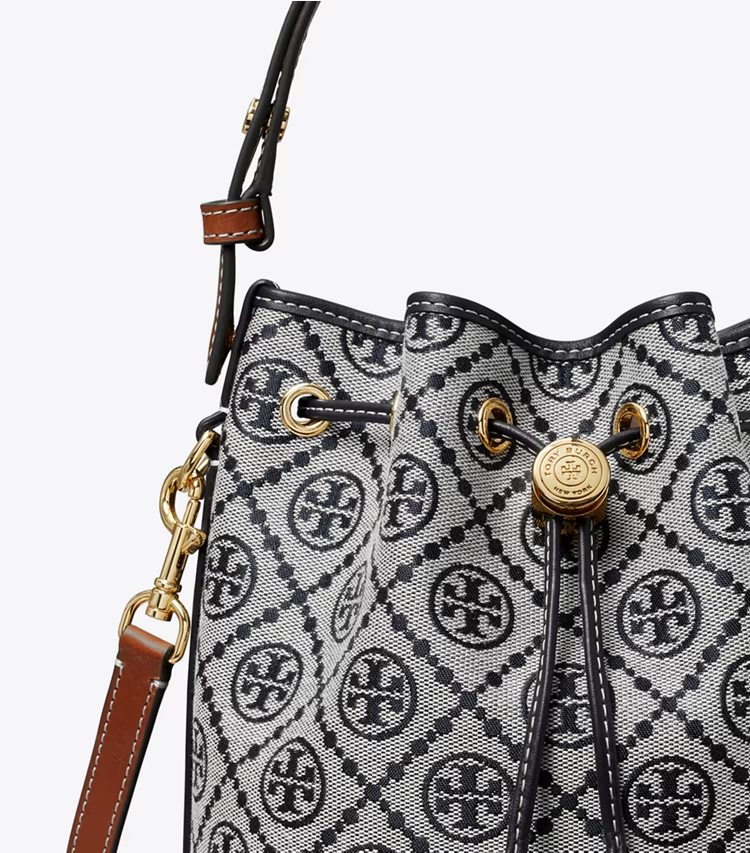 Tory Burch designer crossbody bags T Monogram Bucket Bag in Tory Navy detail
