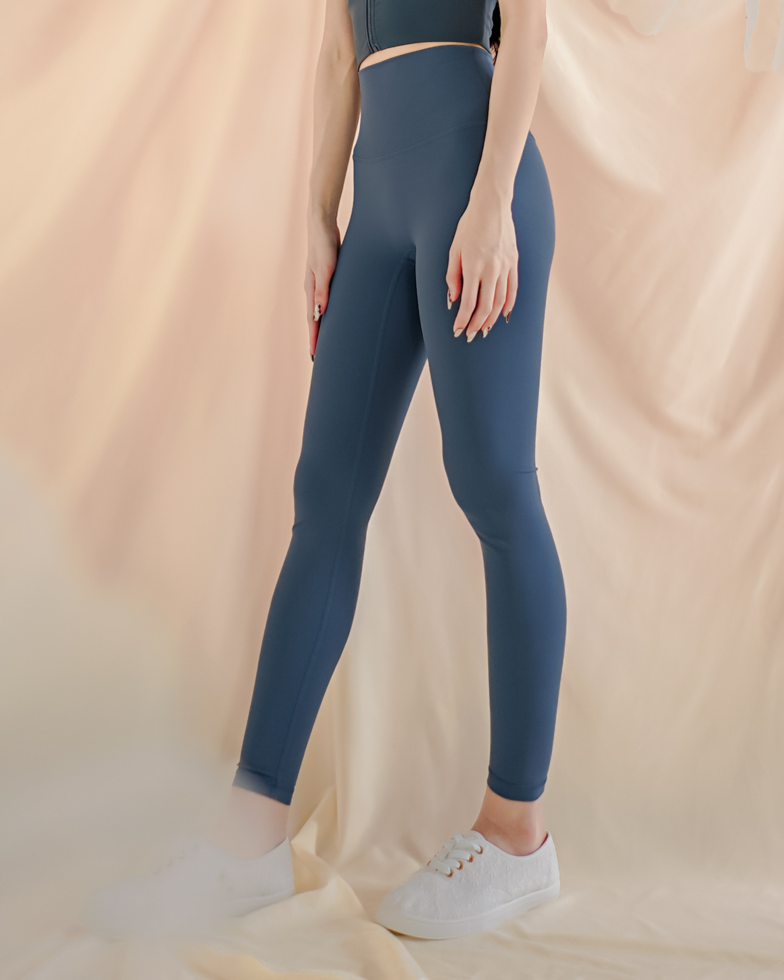 Larissa Leggings in Moonlight – Camellia Activewear