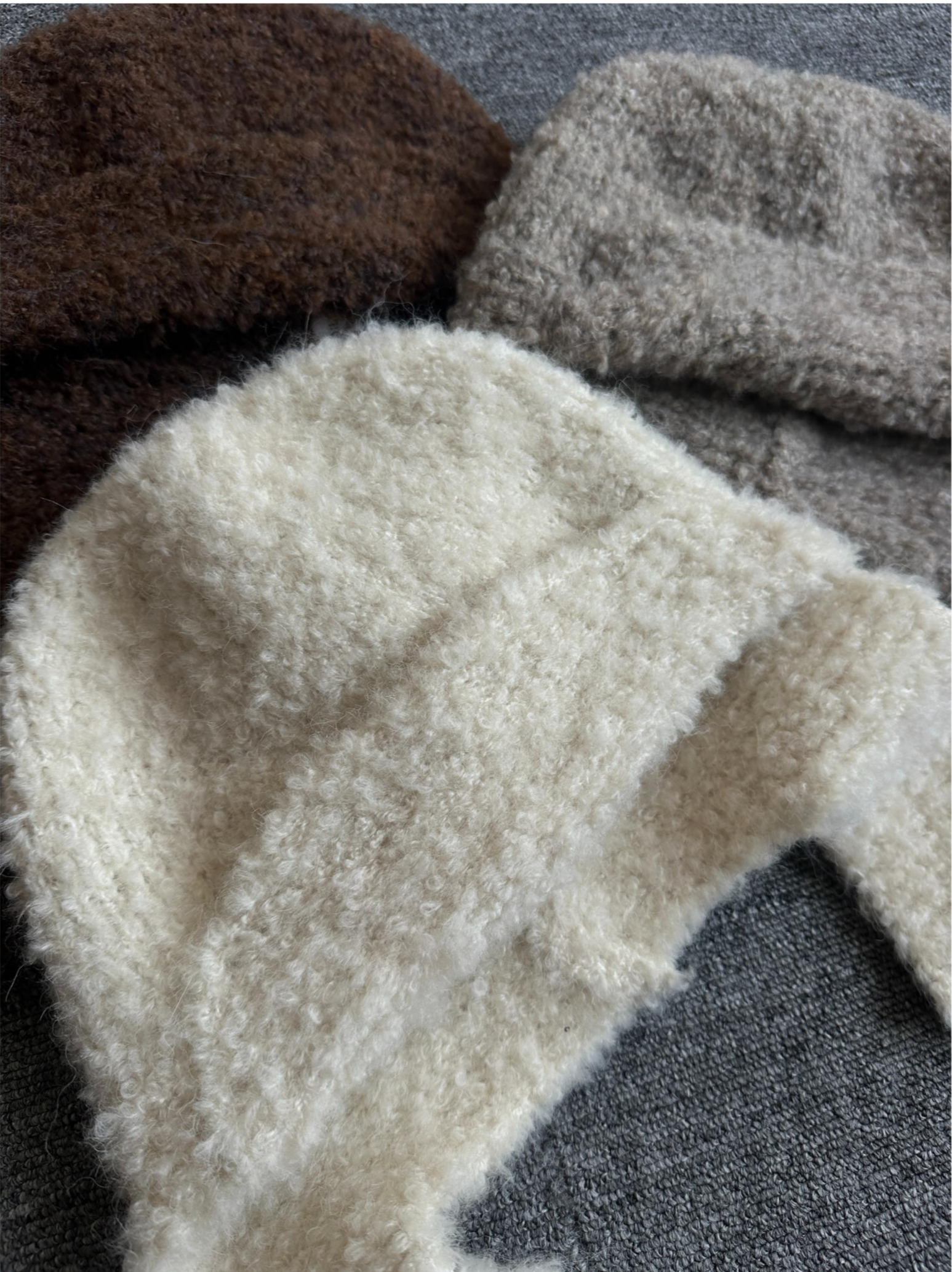 22_2_1547x12530_6_1547x2067