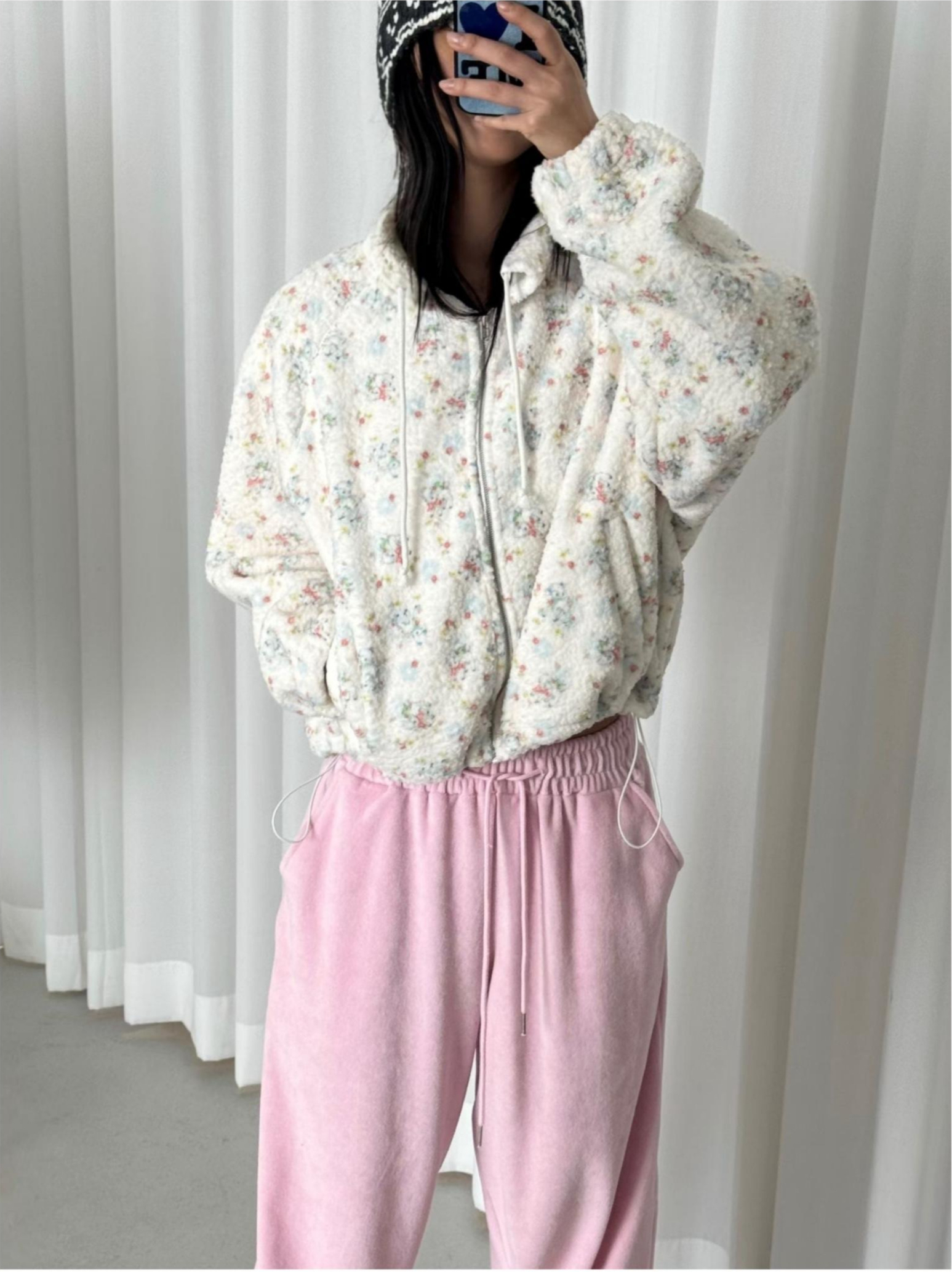 1_2_1547x12530_2_1547x2067