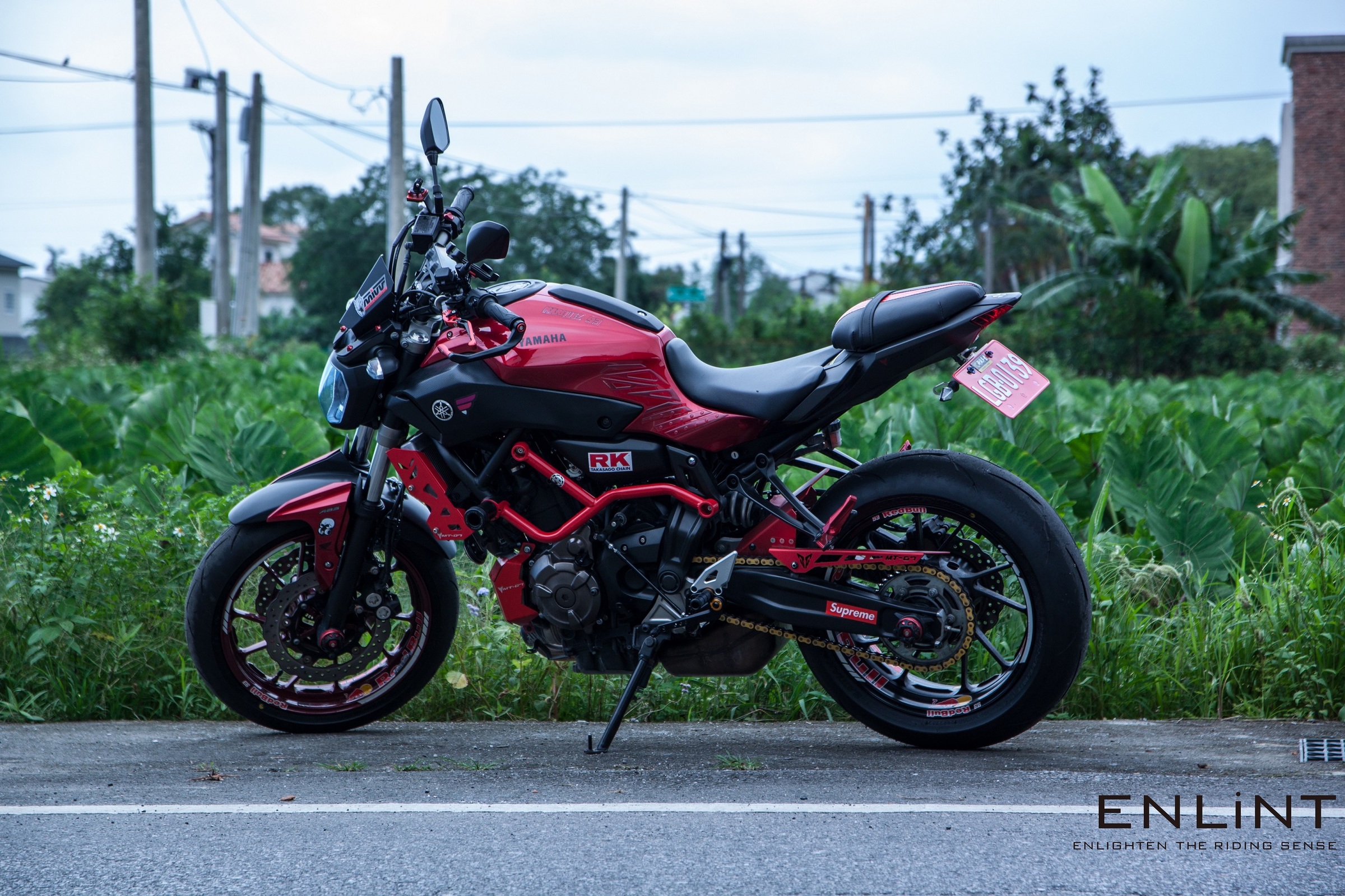 MT07 / XSR700 – ENLiNT W!ZH MT07 / XSR700 – ENLiNT W!ZH
