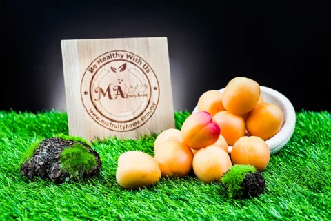 APRICOT-SWEET.jpg