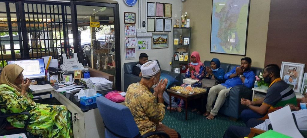 SUMBANGAN DUIT RAYA DARIPADA PEMILIK RESTORAN HAKIM SEKSYEN 7, SHAH ALAM - 24 MAC 2022