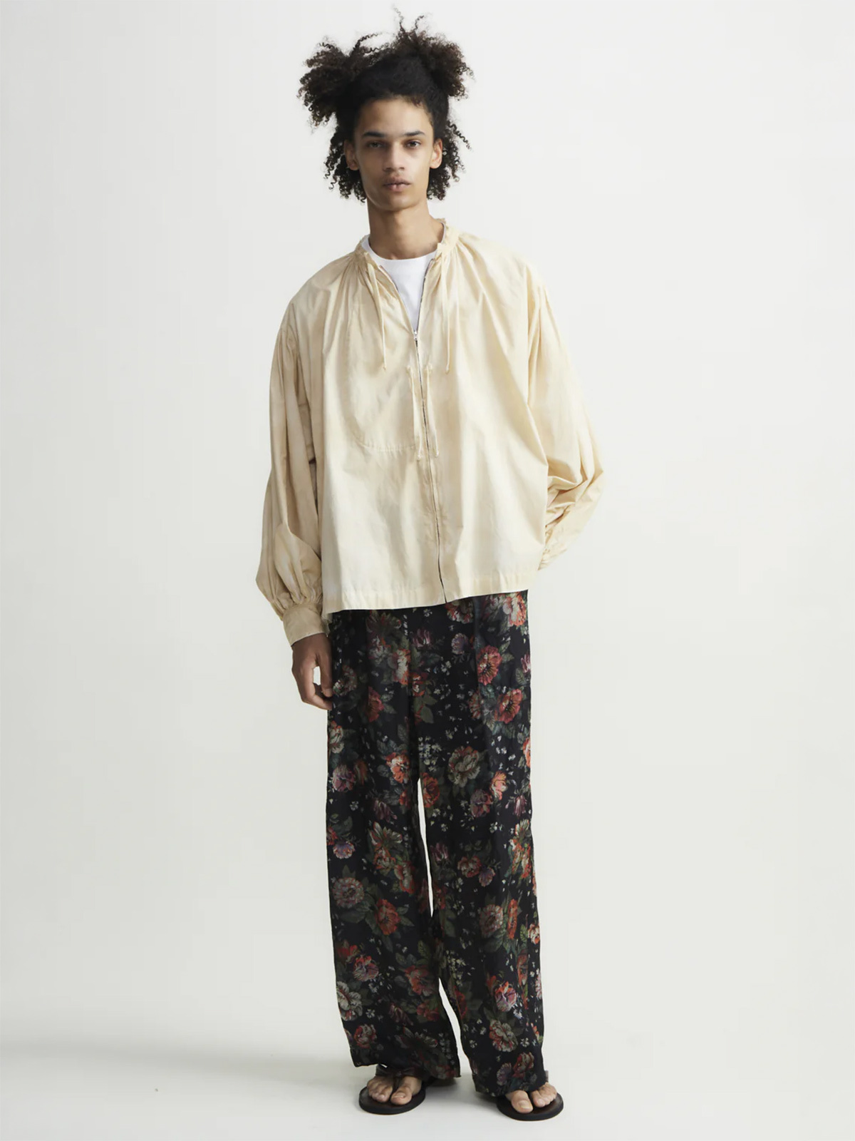 4_e72cea9f-bf67-4ed0-a47e-d9a43cf52286_1024x1504