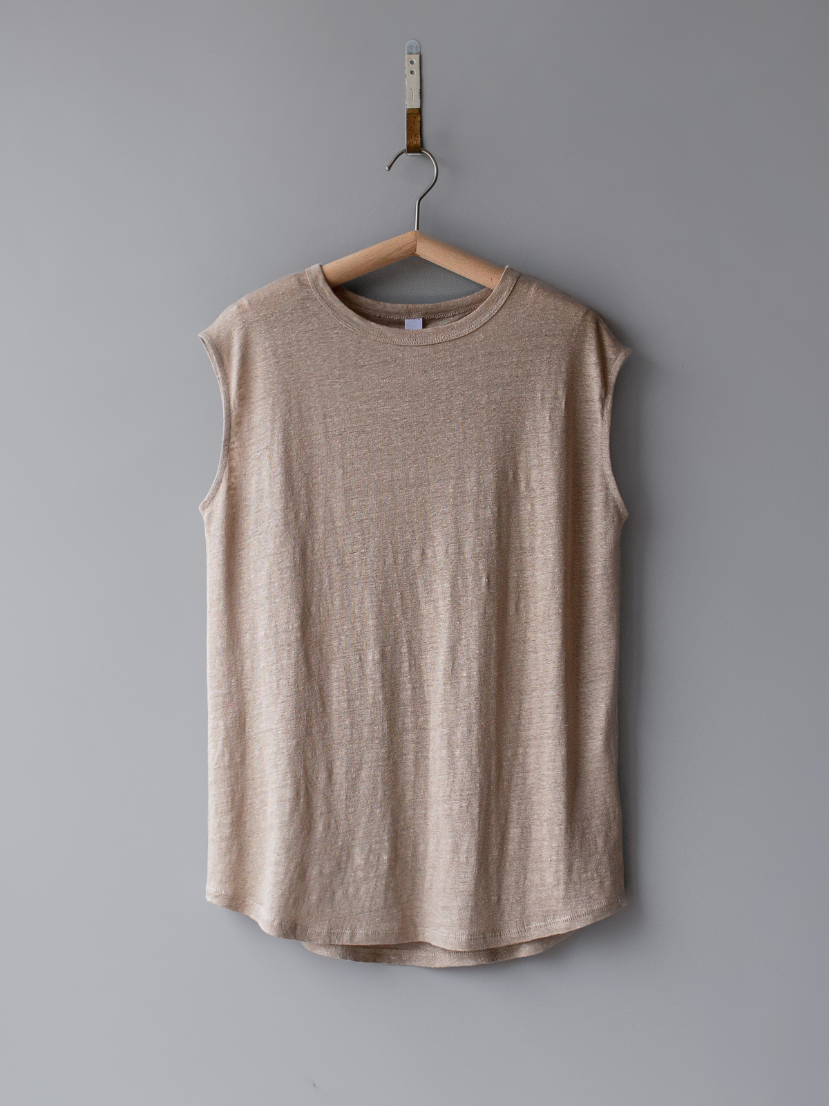 T-shirts & Sweatshirts 棉衫– mb store & co.