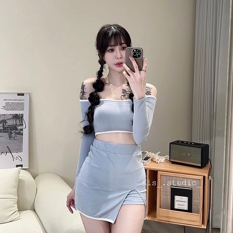 181335C8-9AF9-4668-AF55-E441E274E8B3