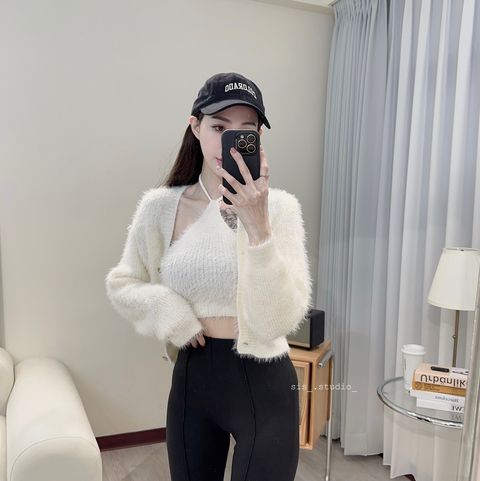 DCAE85AE-DDBC-4FB0-A371-15750B4D4FD6