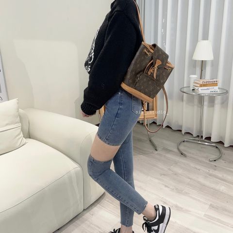 7A83DE76-F1DC-444A-93D1-802CF4B47CF5