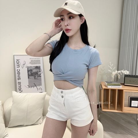 651C6557-C081-45CC-9A3E-66936CF2C77A