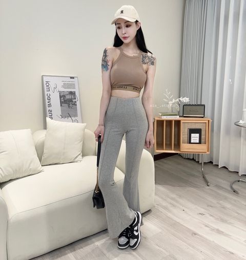 201CDB58-4F5B-4F46-8B1D-6961012E7624