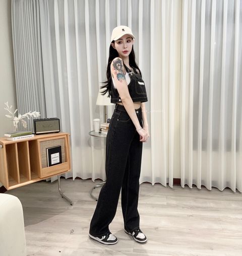 1A801EDB-C395-4EDA-8FAB-1665F4097356