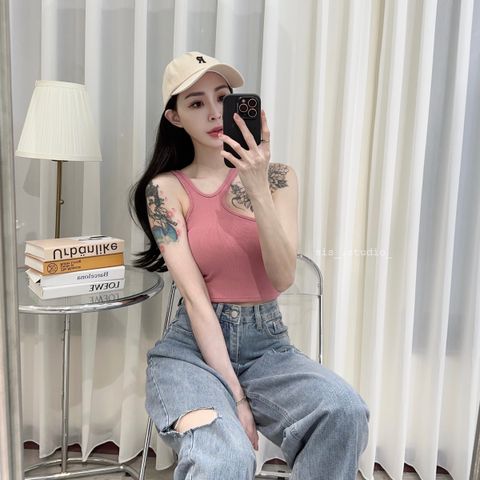 8B3D52EF-65CD-4985-AEBC-2CEA5712A140