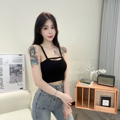 93C9D902-0CCA-4351-93DF-41EDFB1BEA6B