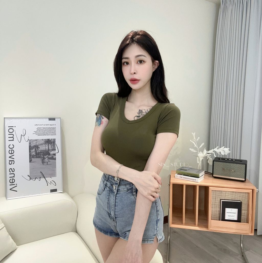 1EC6D746-56CF-40E0-8906-CABF4786DF8F