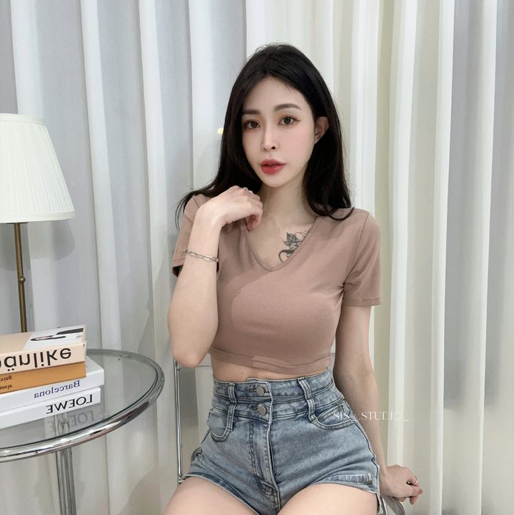 C6A2F3F9-48FB-4E1C-A245-A940A562DAAC